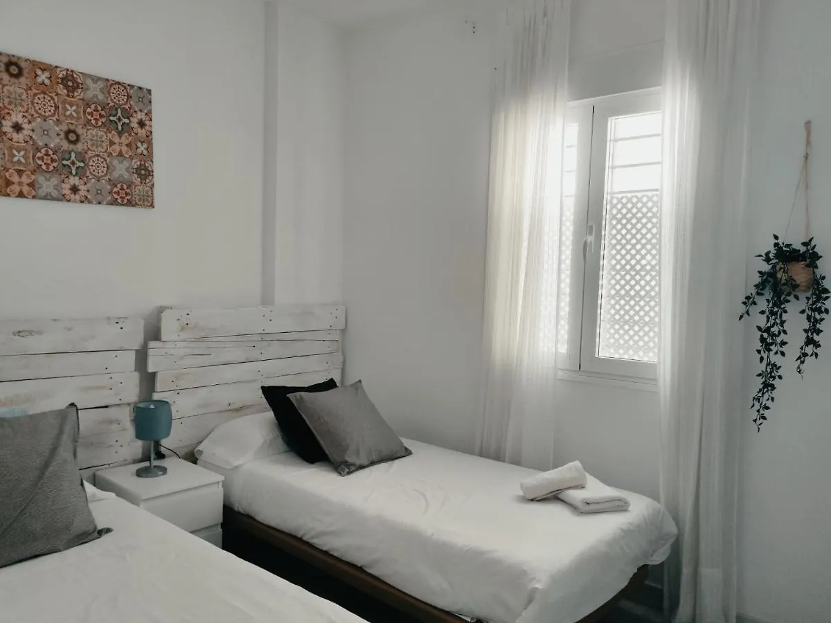 Apartamento San Luis. Plaza De Parking Gratis!!! Seville