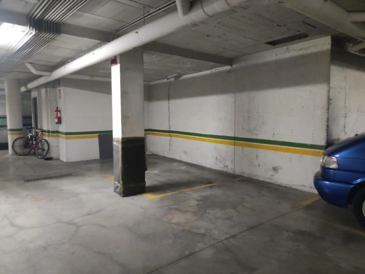 Apartamento San Luis. Plaza De Parking Gratis!!! Seville