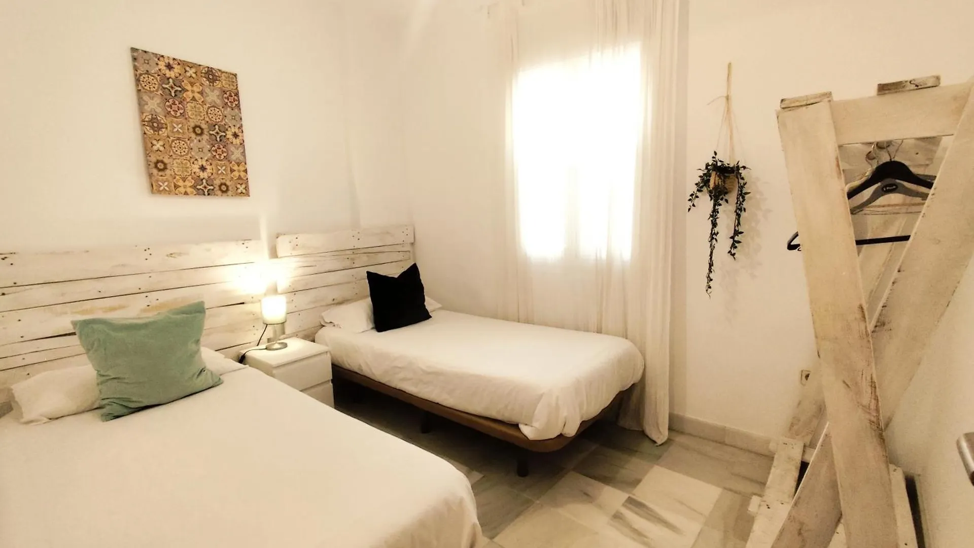 Apartamento San Luis. Plaza De Parking Gratis!!! Seville 0*,
