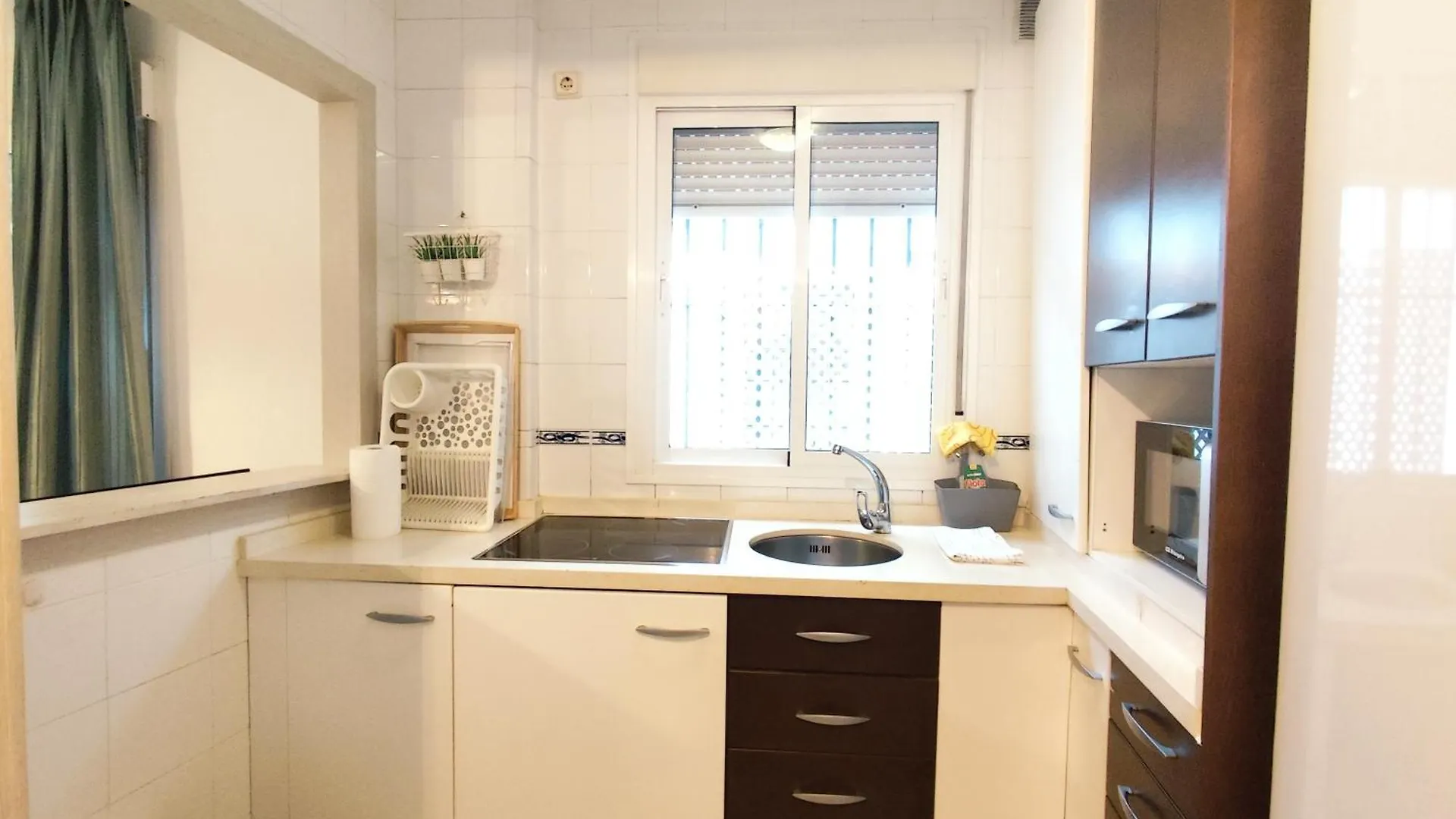 Apartment Apartamento San Luis. Plaza De Parking Gratis!!! Seville